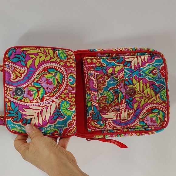 Vera Bradley Paisley In Paradise Crossbody Bag Multiple Pockets Adjustable Strap - Picture 2 of 10